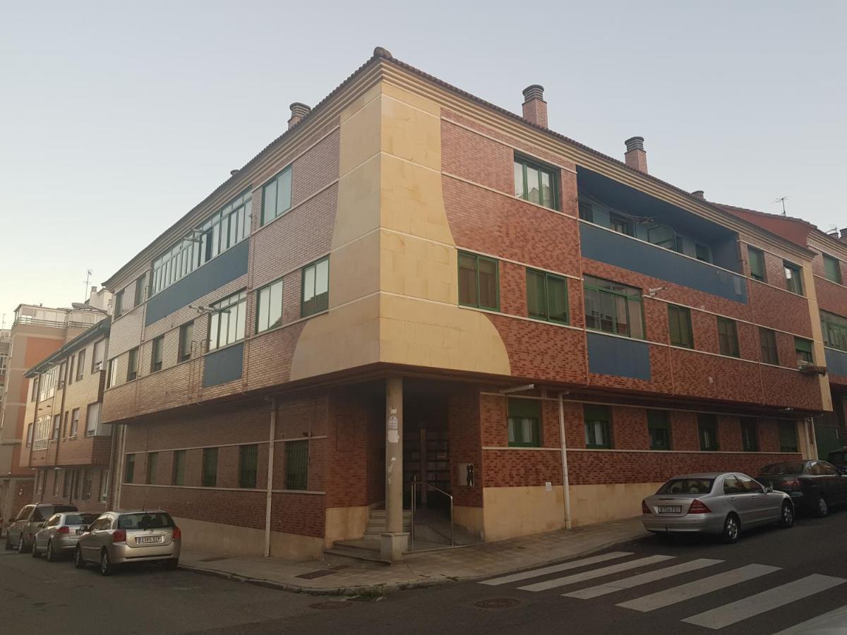 레온 Www Goyahospitales Es 아파트 외부 사진